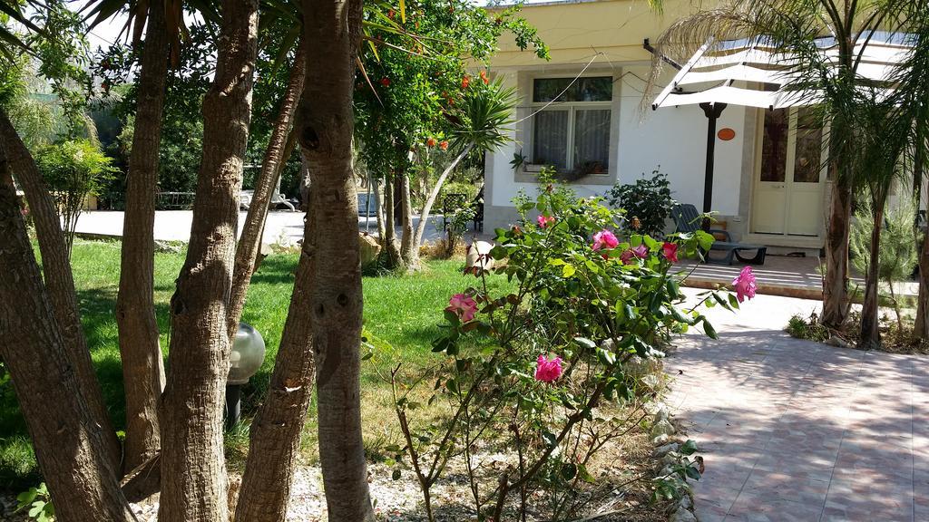 B&B La Gazza Ladra Carmiano (Apulia) Exterior foto